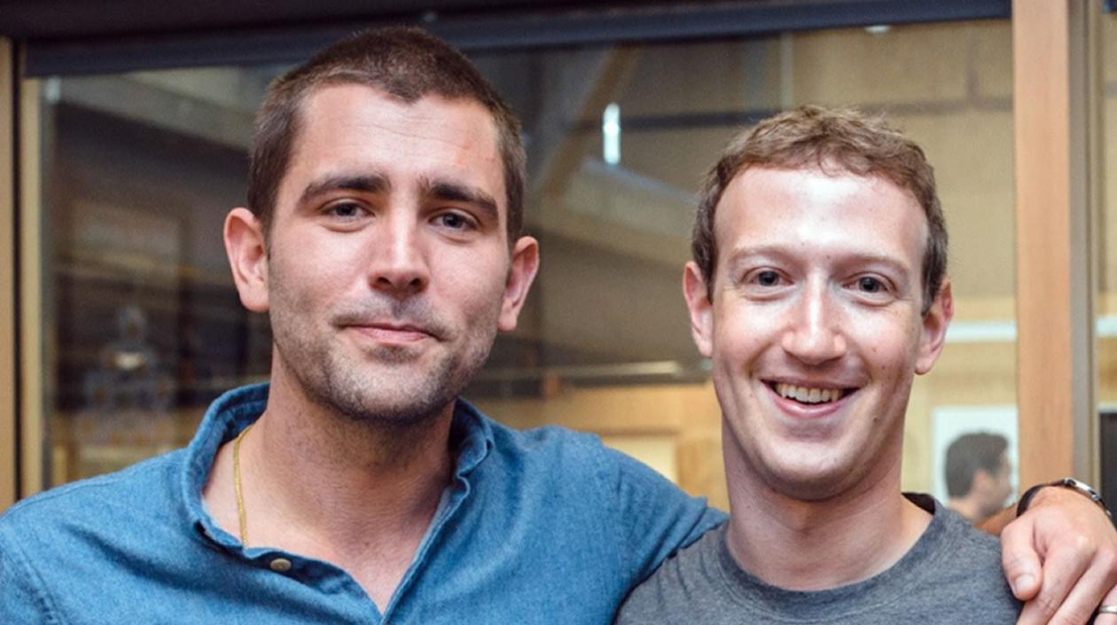 Chris Crox, uno de los primeros ingenieros de software de la compañía - el fundador de la red social Mark Zuckerberg