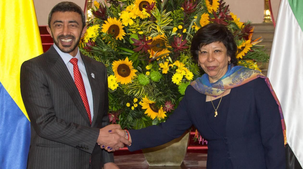  Ministro de Relaciones Exteriores y Cooperación Internacional de los Emiratos Árabes Unidos, el Jeque Abdullah Bin Zayed AlNahyan.  - La Viceministra de Relaciones Exteriores, Luz Stella Jara 