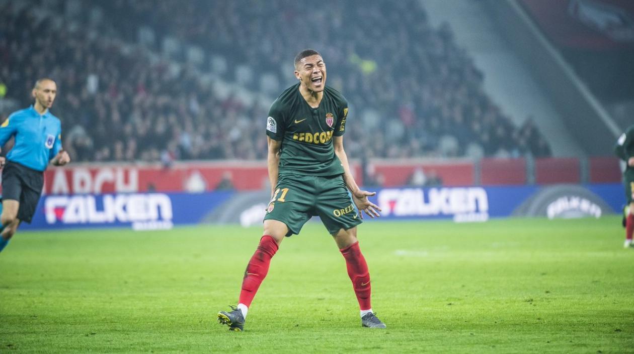 Carlos Vinicius, delantero brasileño. 