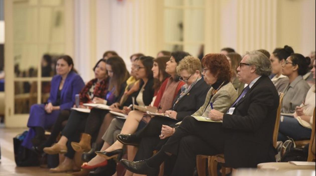 Según Luis Almagro, secretario de la OEA, la casa sigue siendo el lugar más peligroso para mujeres y niñas.