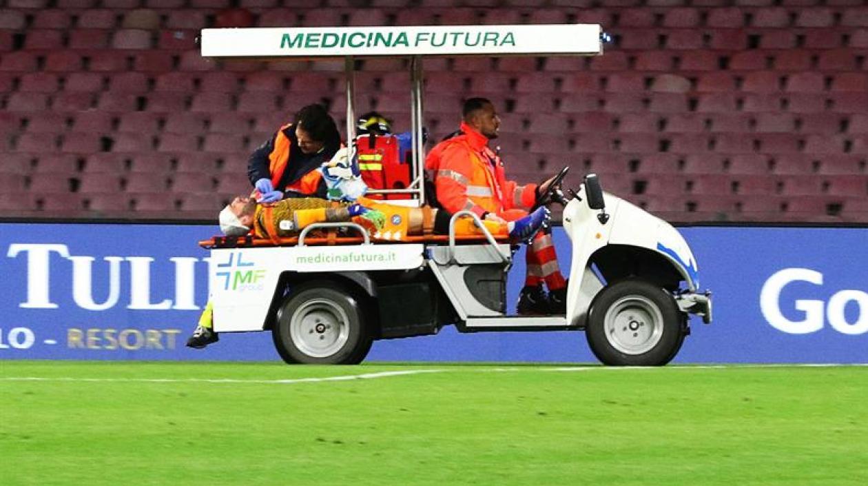 David Ospina es sacado0 de la cancha.
