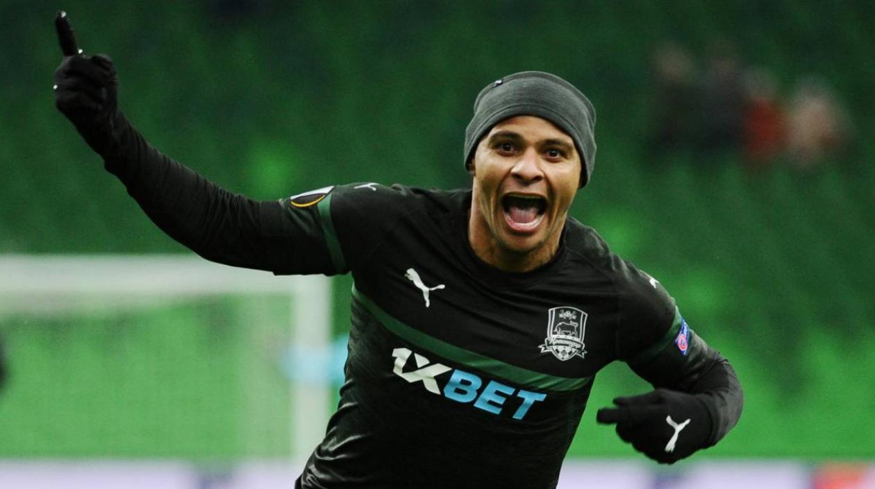  Pável Pogrebniak criticó que se convoque a Ariclenes Da Silva Ferreira, más conocido como Ari.