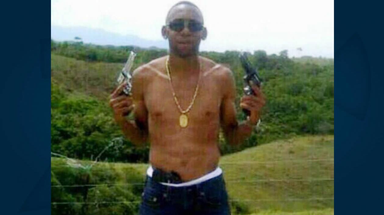  Jhon Viáfara, exfutbolista colombiano.