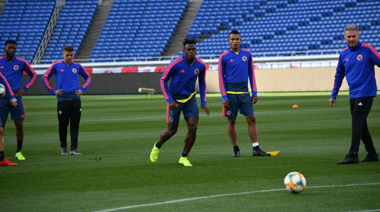 Carlos Queiroz durante el entrenamiento. 