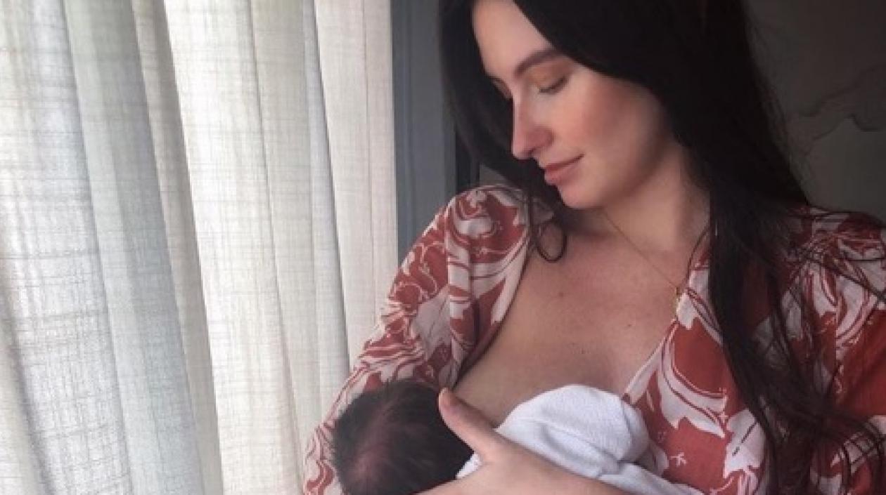 La exvirreina Universal Taliana Vargas y su hija Alicia.