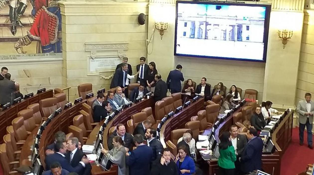 Sesión de comisiones económicas de Senado y Cámara.