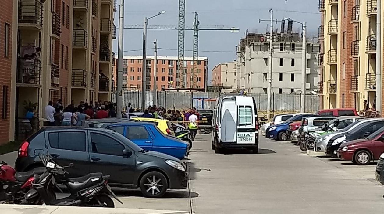 En este conjunto ocurrieron los hechos. Al fondo, durante la diligencia de levantamiento del cuerpo de Said Valencia Iriarte. 