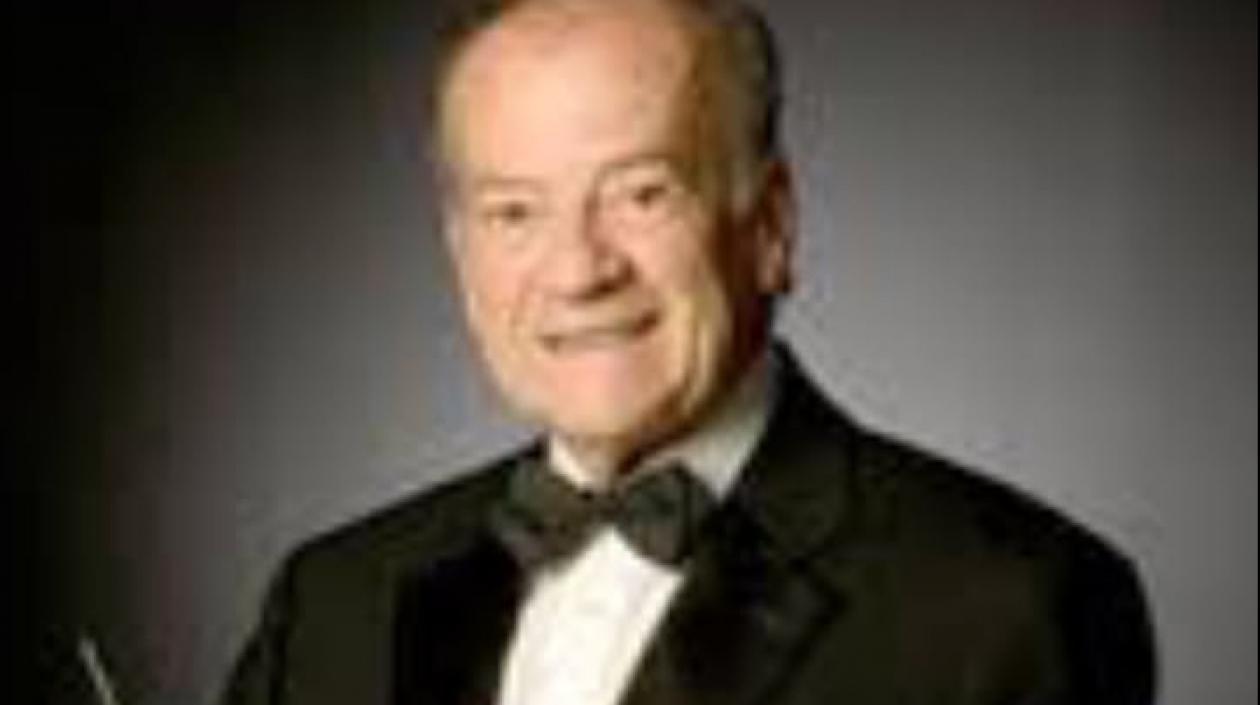 El maestro Luis Biava Sosa.