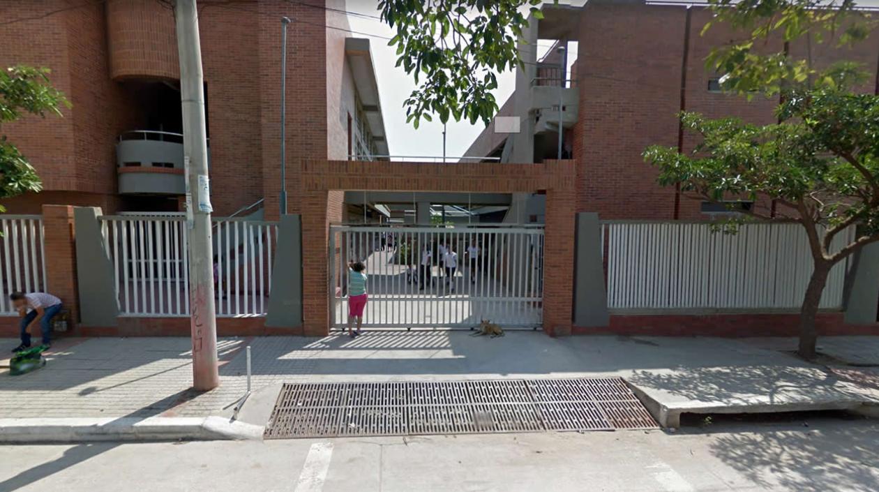 El megacolegio Simón Bolívar, en el barrio Las Flores