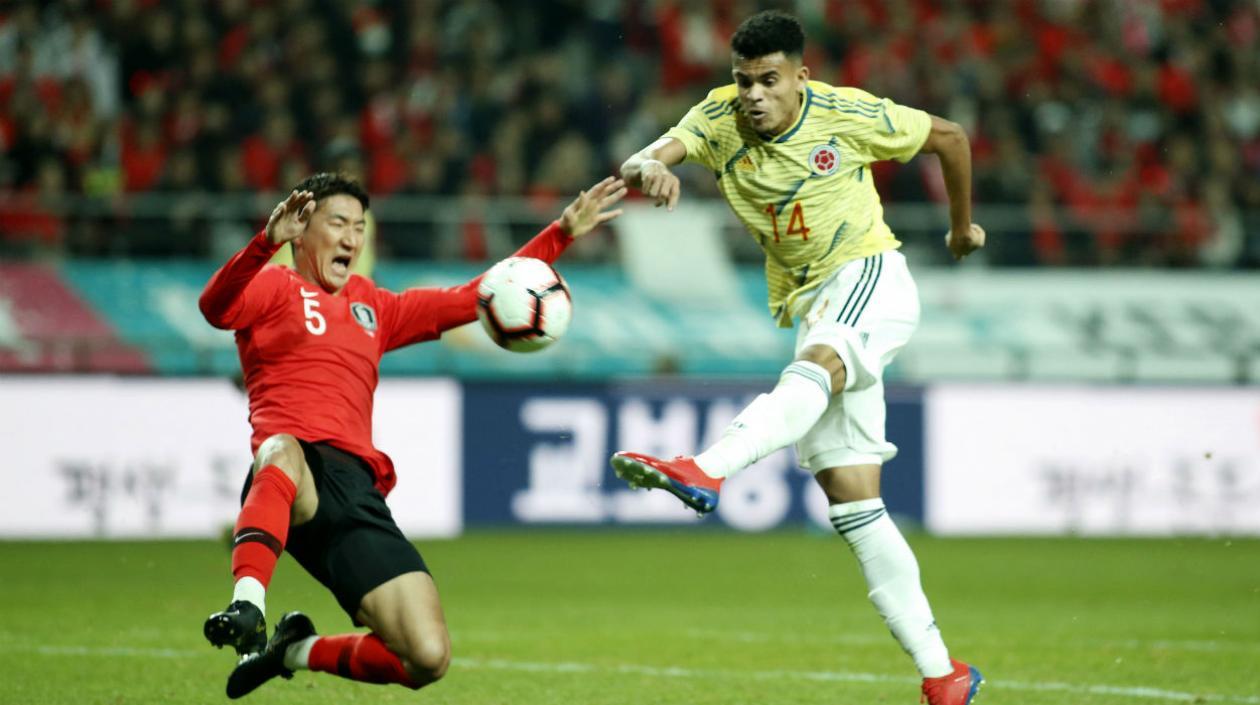 Luis Díaz en acción con la Selección Colombia. 