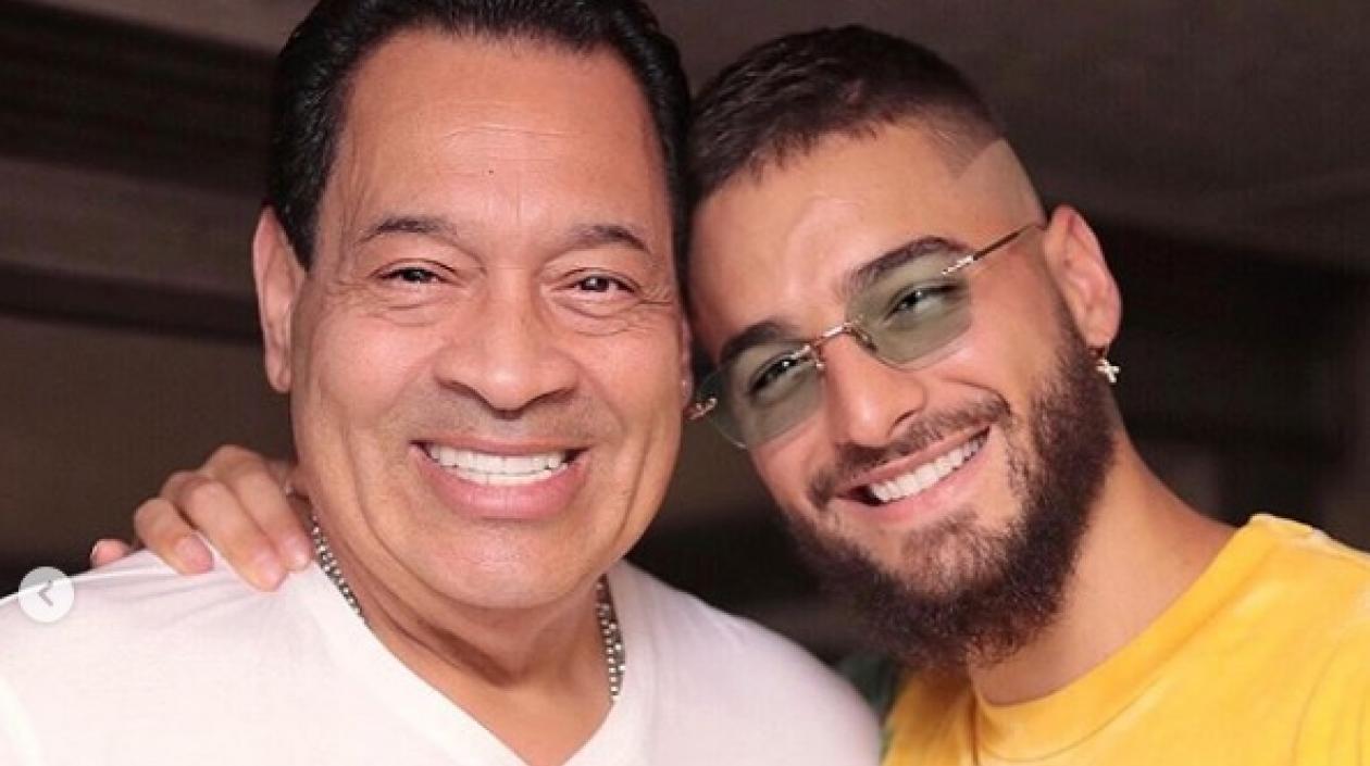 El salsero Tito Nieves y el cantante Maluma.