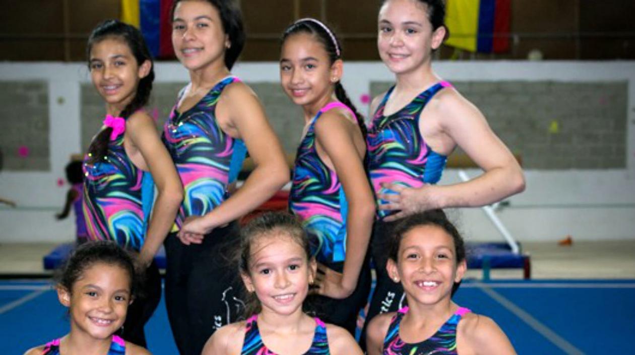 Algunas de las integrantes del Gymnastics Gold.