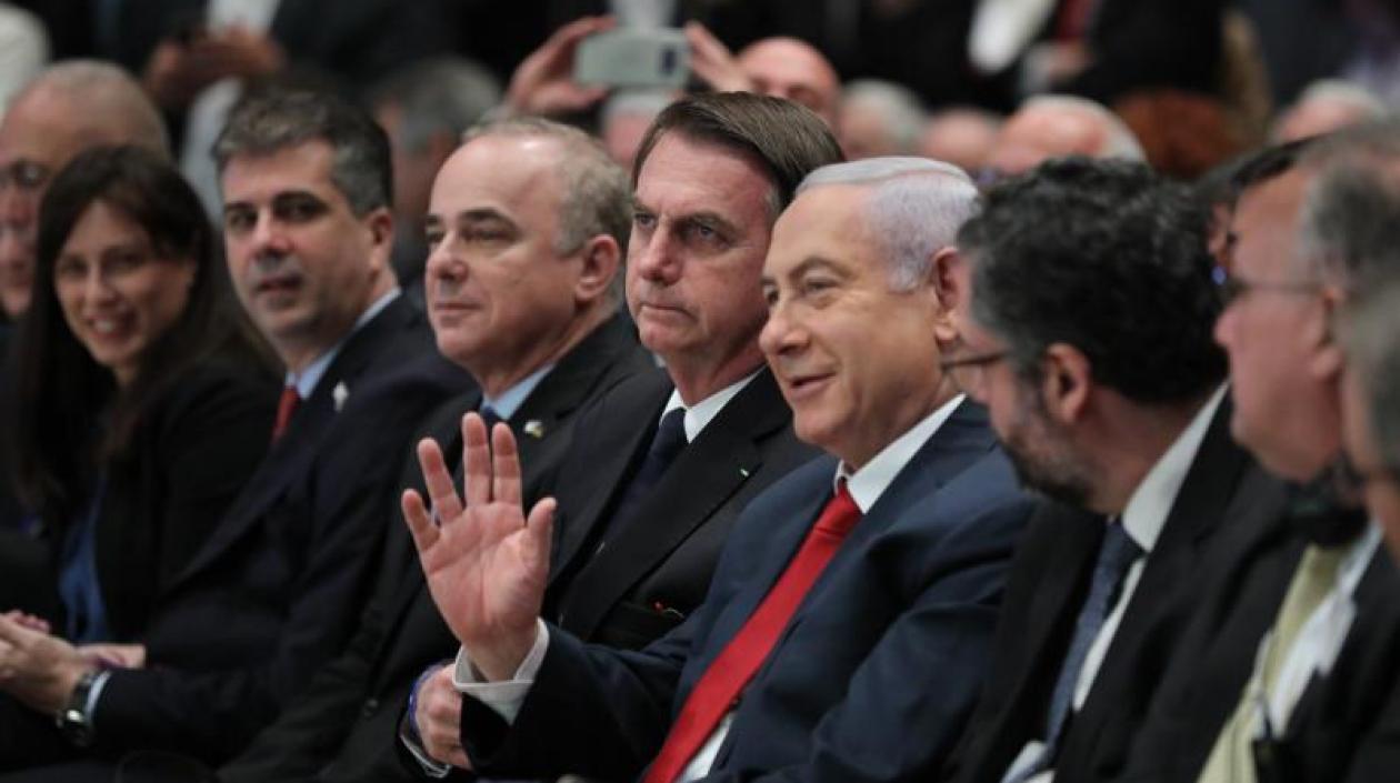 El presidente de Brasil, Jair Bolsonaro, participó hoy junto al primer ministro israelí, Benjamín Netanyahu, en el foro Misión Comercial Brasil-Israel en Jerusalén. 