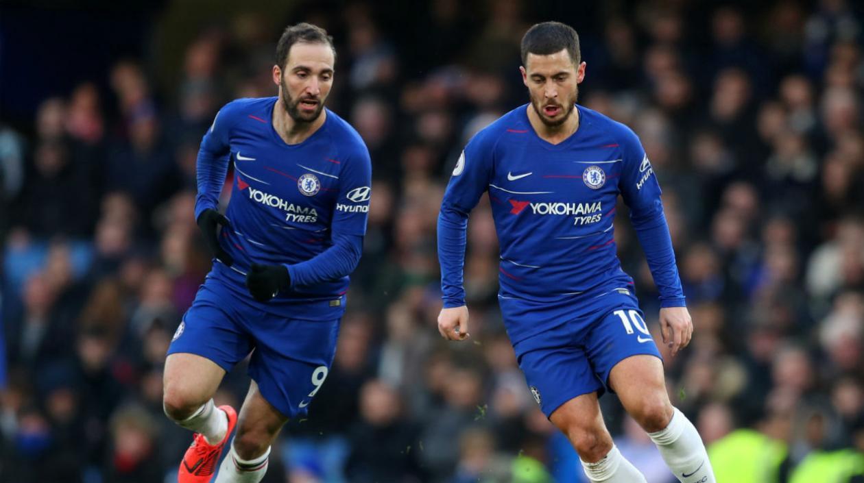 Gonzalo Higuaín y Eden Hazard, jugadores del Chelsea. 