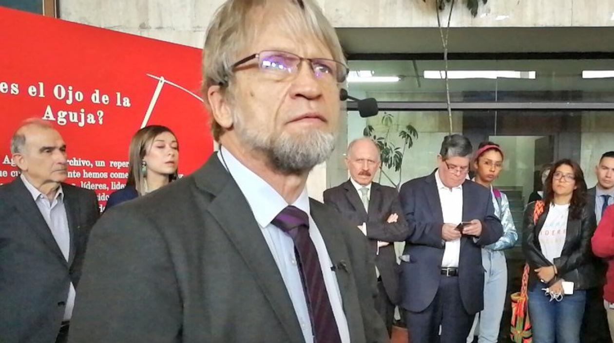 Antana Mockus, político colombiano.