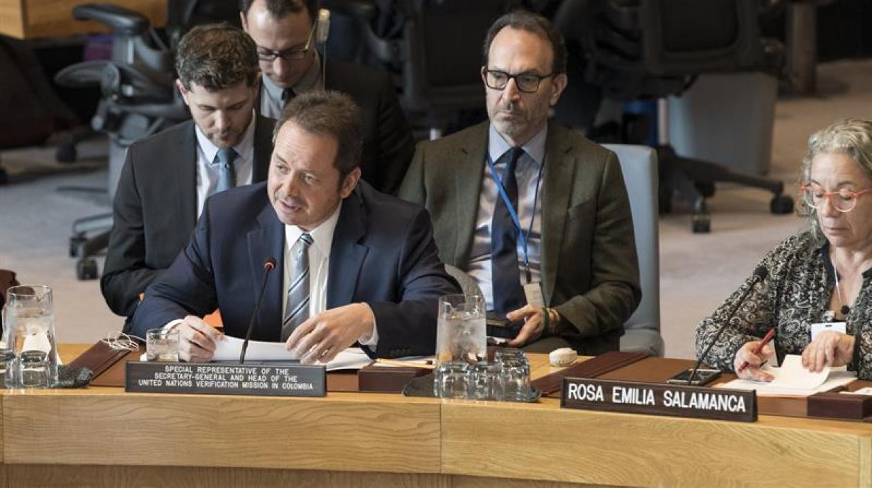 El enviado de Naciones Unidas para Colombia, Carlos Ruiz Massieu (izquierdo).