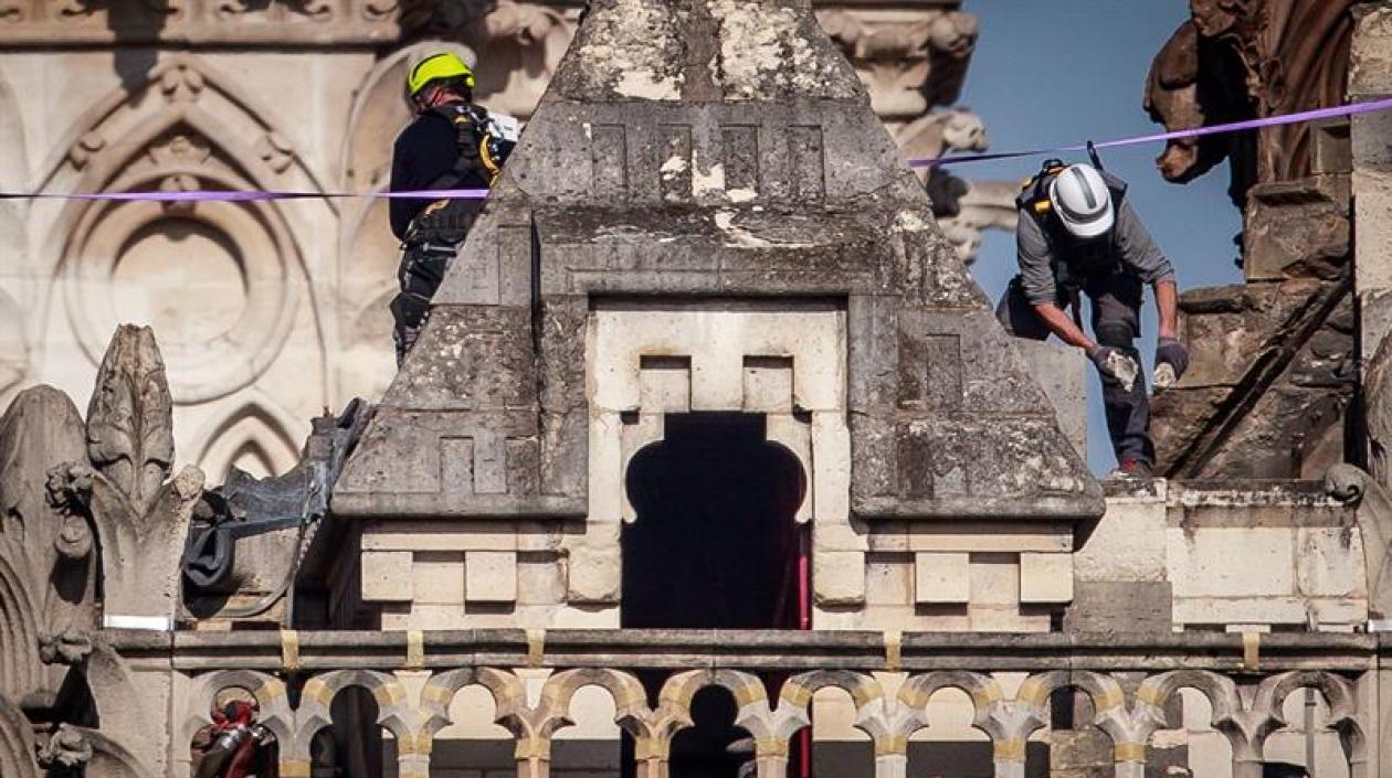 Operarios en la catedral. 