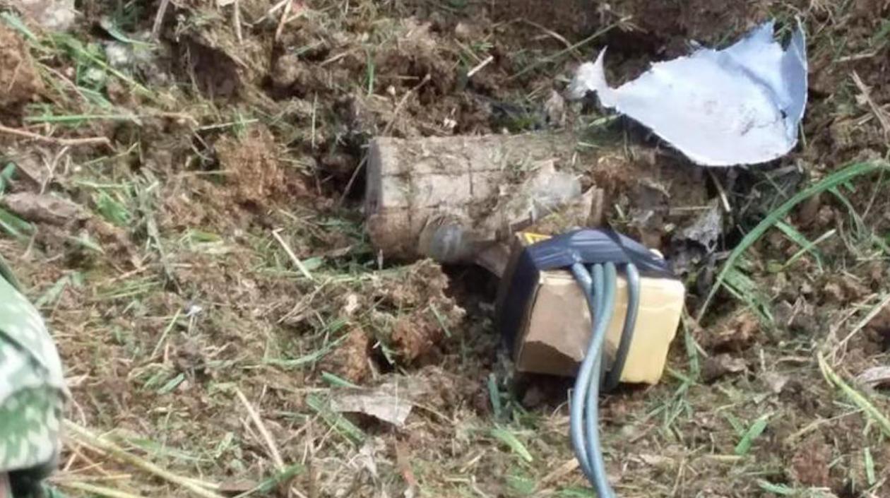 Los dos artefactos explosivos fueron detonados, "de manera controlada" en Curumaní, Cesar. 