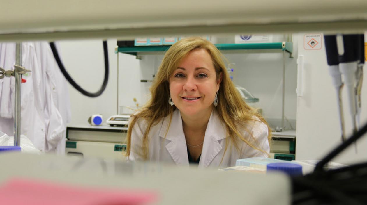 Silvia Muro en su laboratorio.