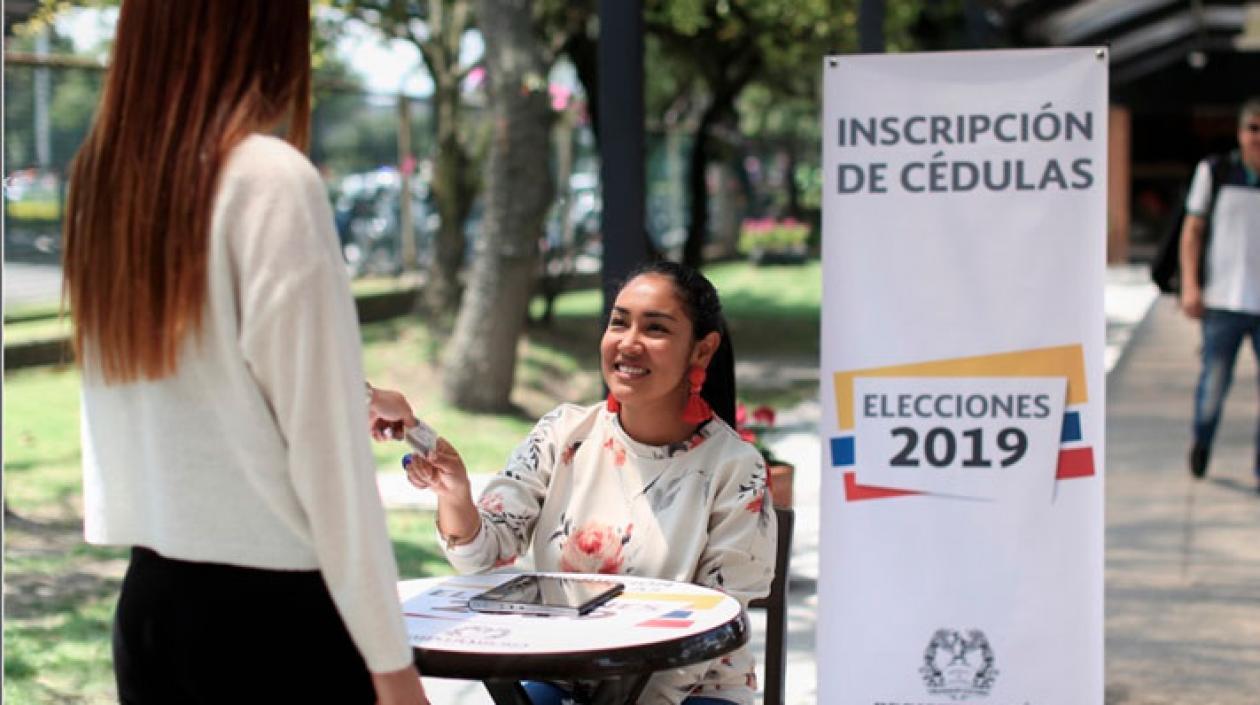 La medida busca facilitar la inscripción de los ciudadanos para el debate electoral.