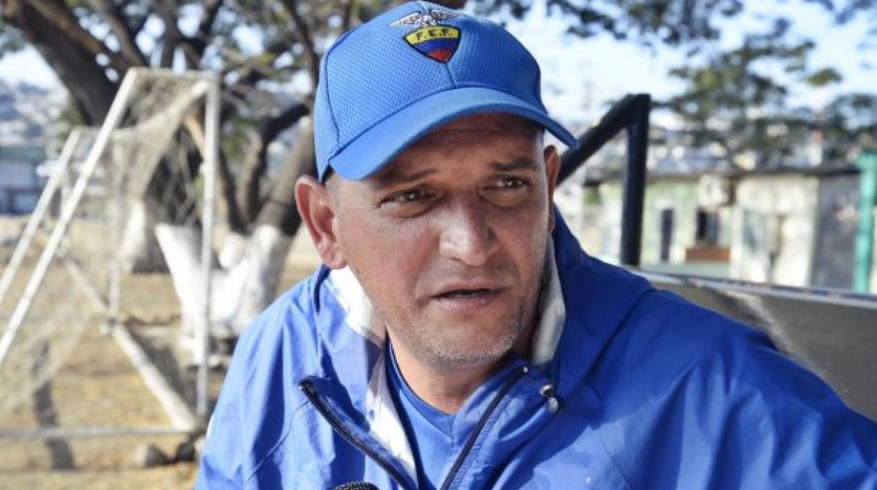 El técnico Luigi Pescaro.