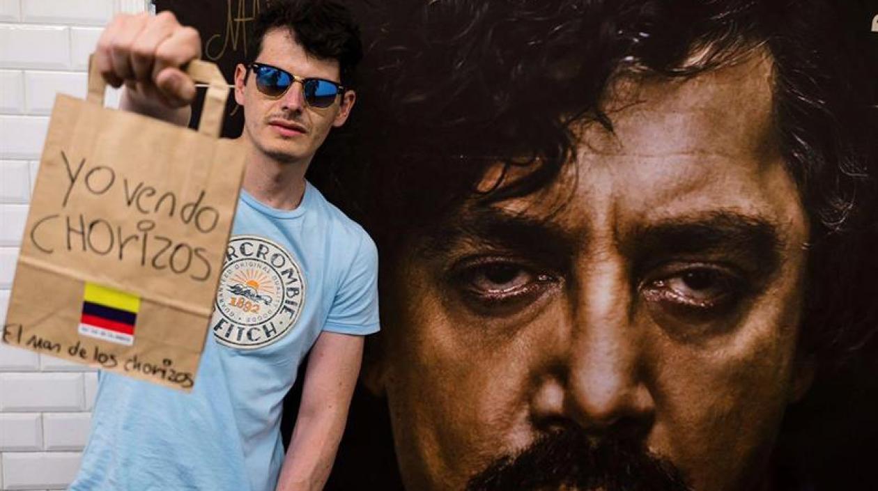 El Man de los Chorizo produce esta comida típica colombiana para distribuirla en Francia.