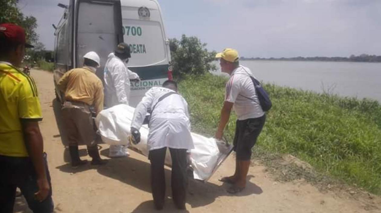El cuerpo fue trasladado a Medicina Legal para su identificación.