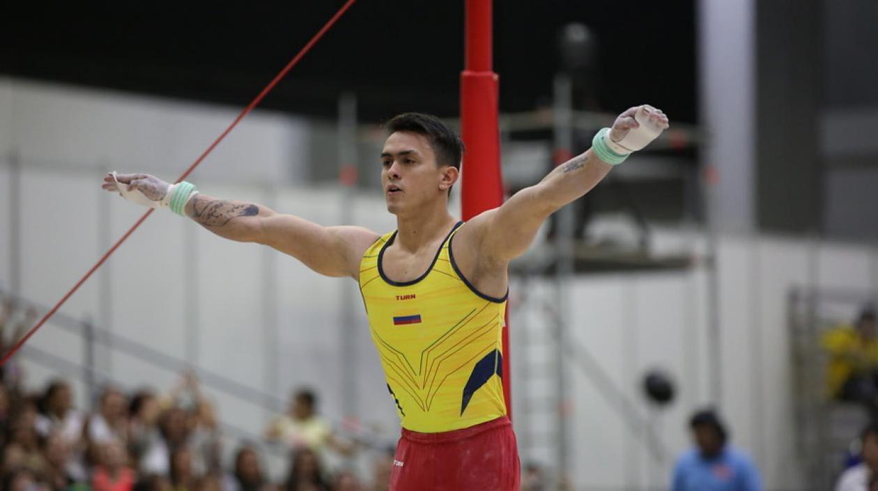 Gimnasta Jossimar Calvo.