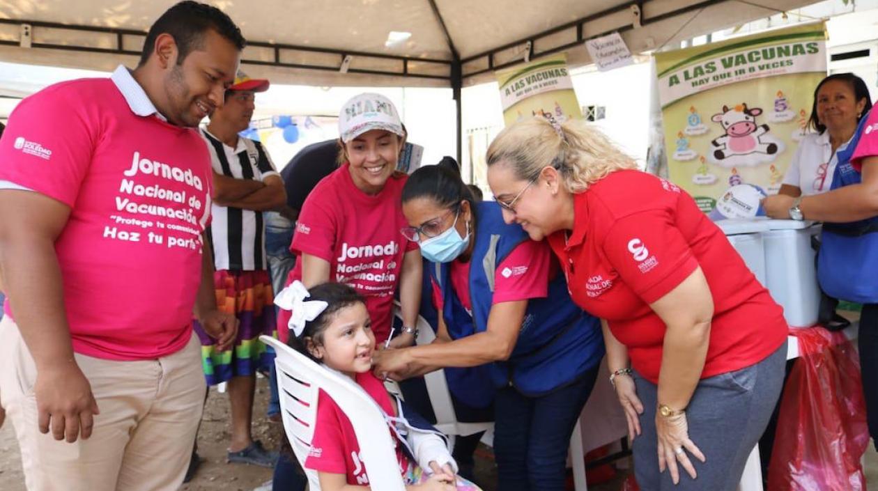 La Secretaria de Salud, Emilia Elitin, presidiendo la jornada.