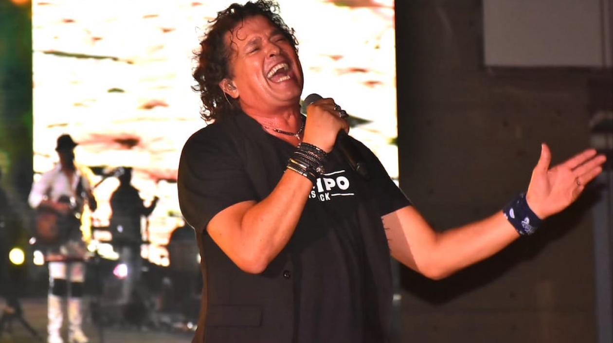 Espectacular presentación de Carlos Vives.