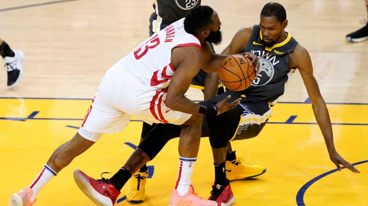 James Harden ante Kevin Durant.