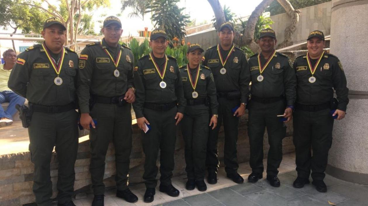 Policías condecorados.