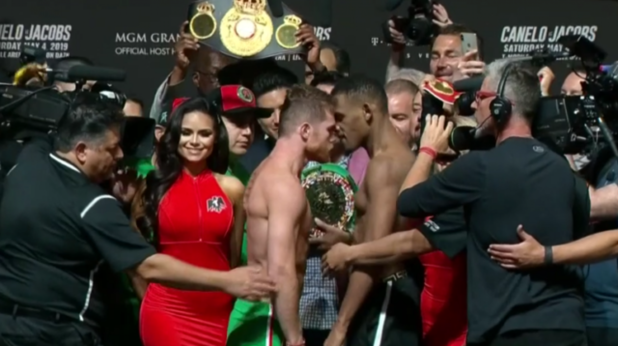 Pesaje entre 'Canelo' Álvarez y Daniel Jacobs.