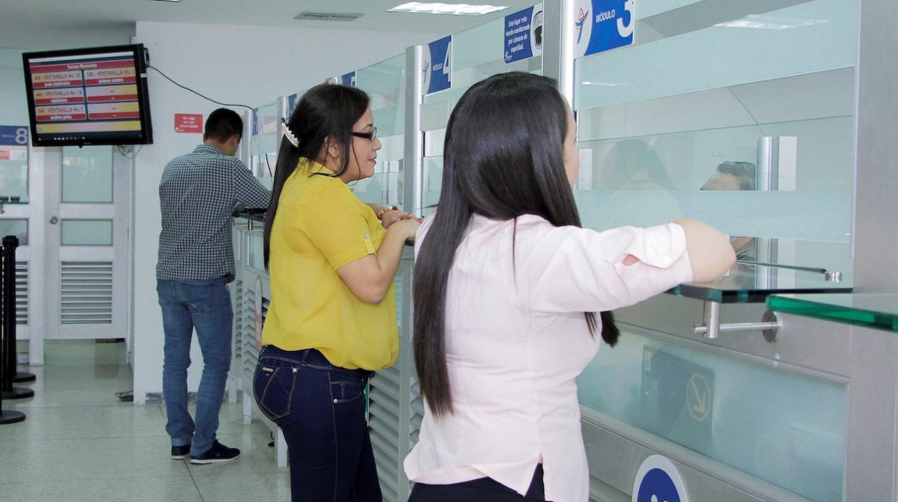 El contribuyente debe pagar el 100 % del impuesto correspondiente a estas vigencias y el impuesto del 2018.