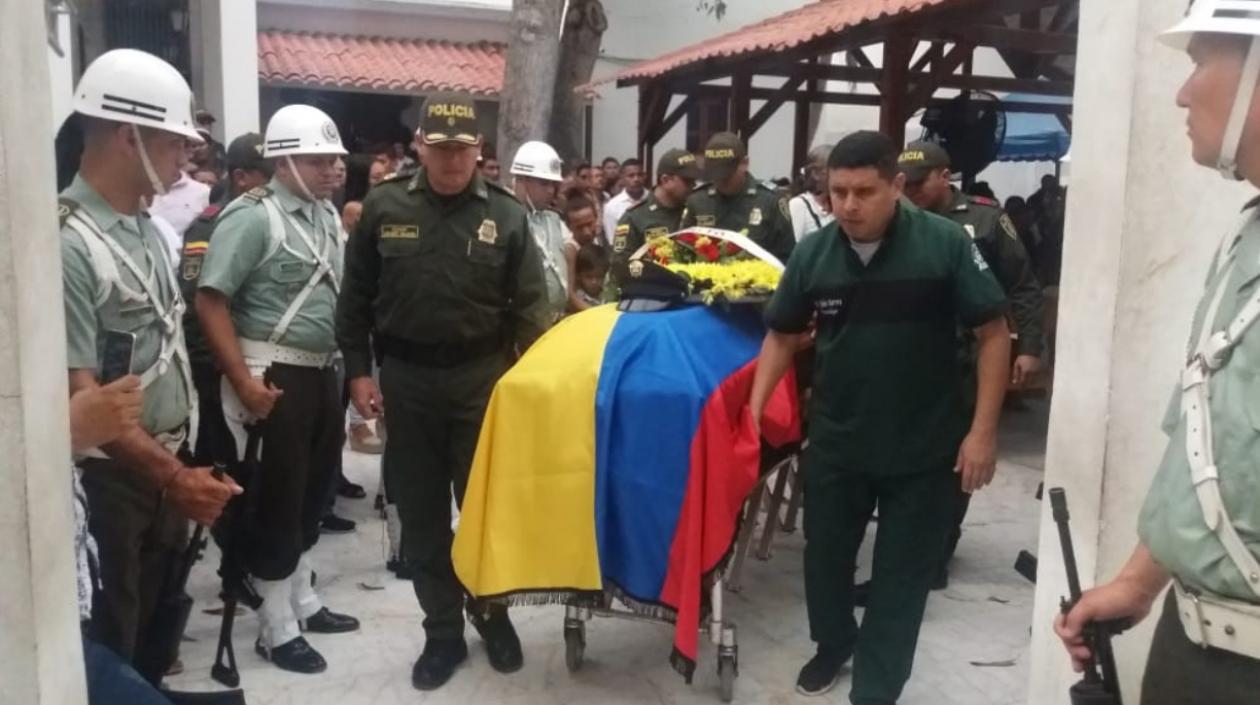 A la velación asistieron los altos mandos de la Policía Metropolitana de Barranquilla.