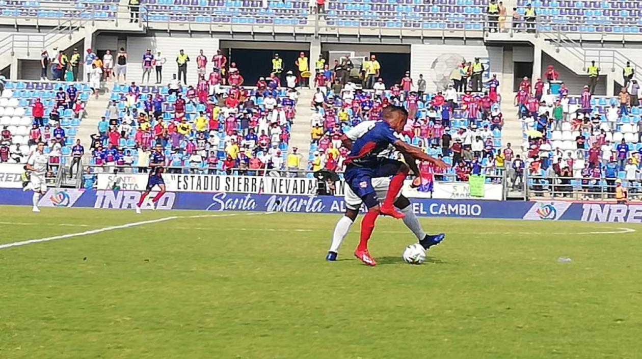 Jugada del partido Unión Magdalena contra Once Caldas.