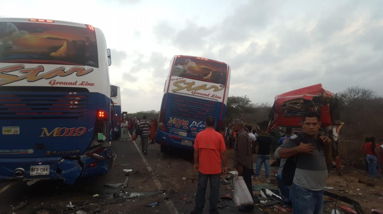 Dos de los buses accidentados son de la empresa Star.