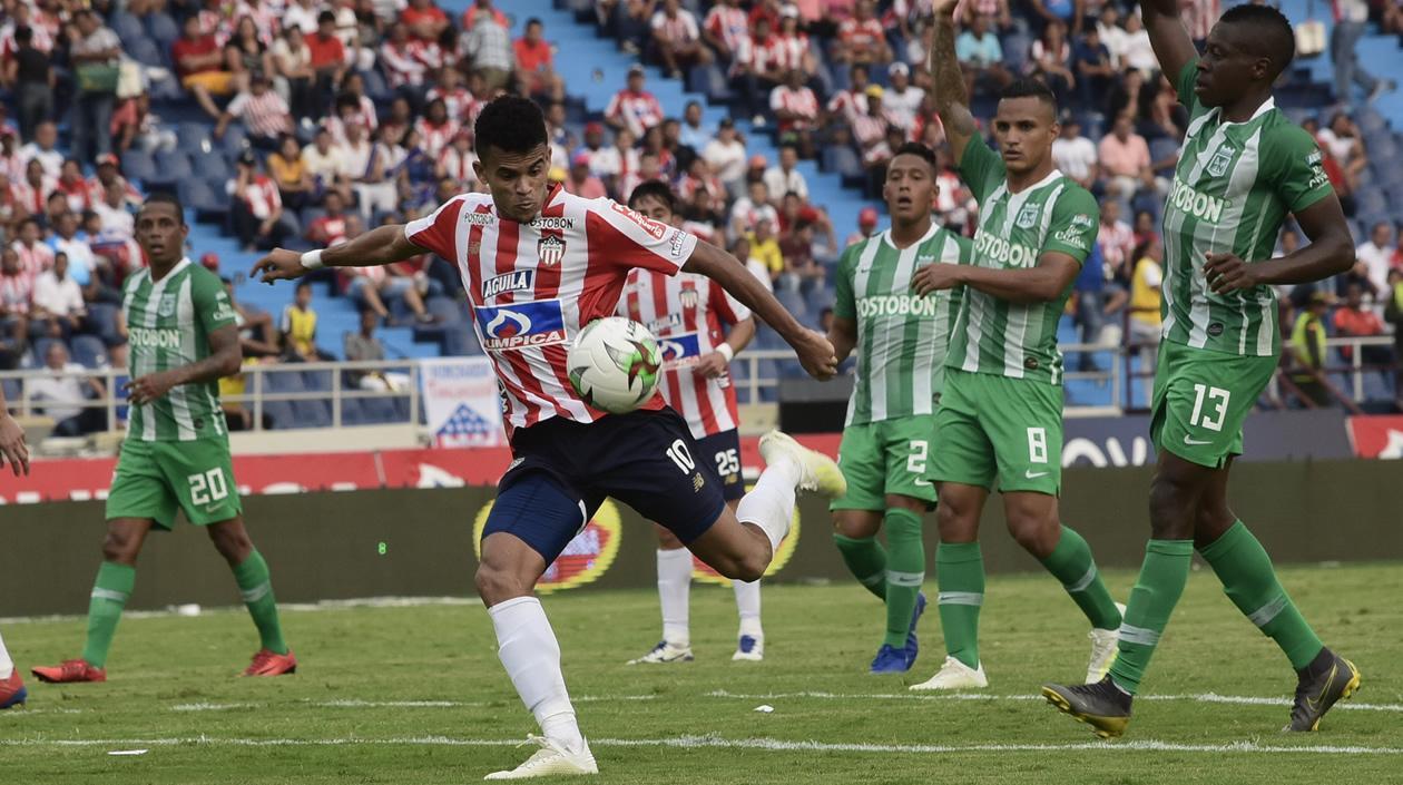 Luis Díaz vuelve a la titular para el duelo con el cuadro verdolaga. 