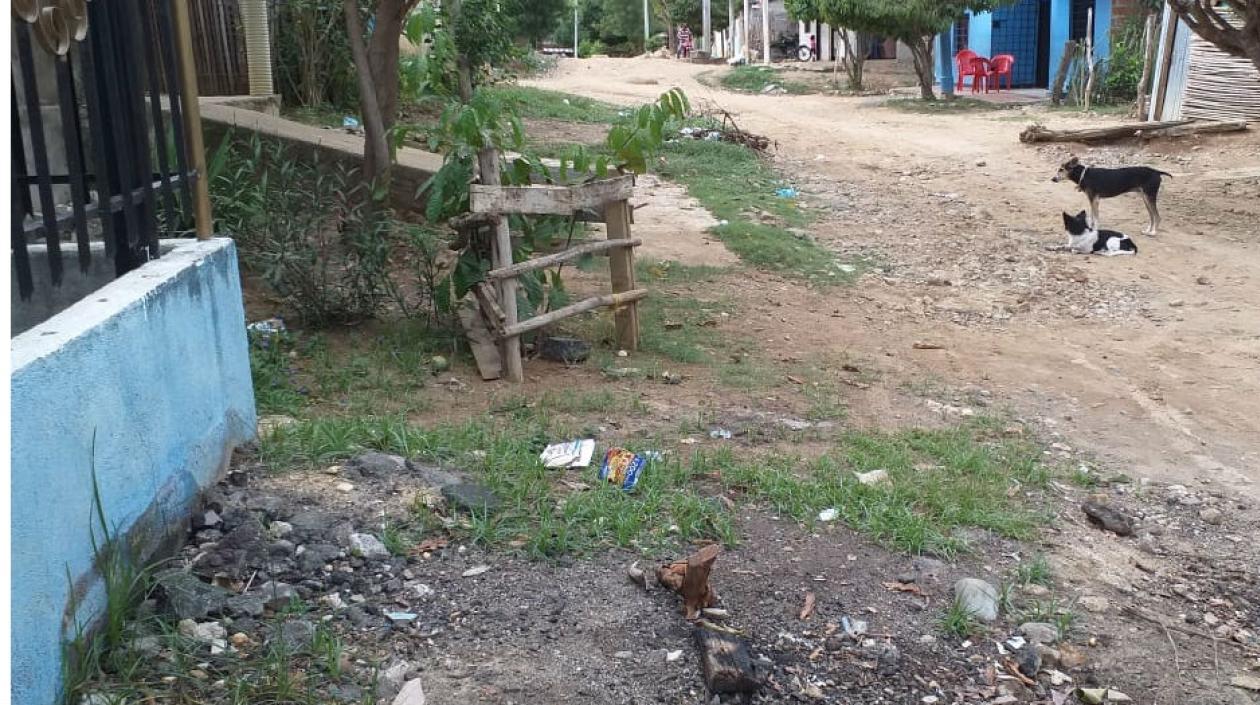 La tragedia apagó la alegría de una de las calles del barrio Faustino.