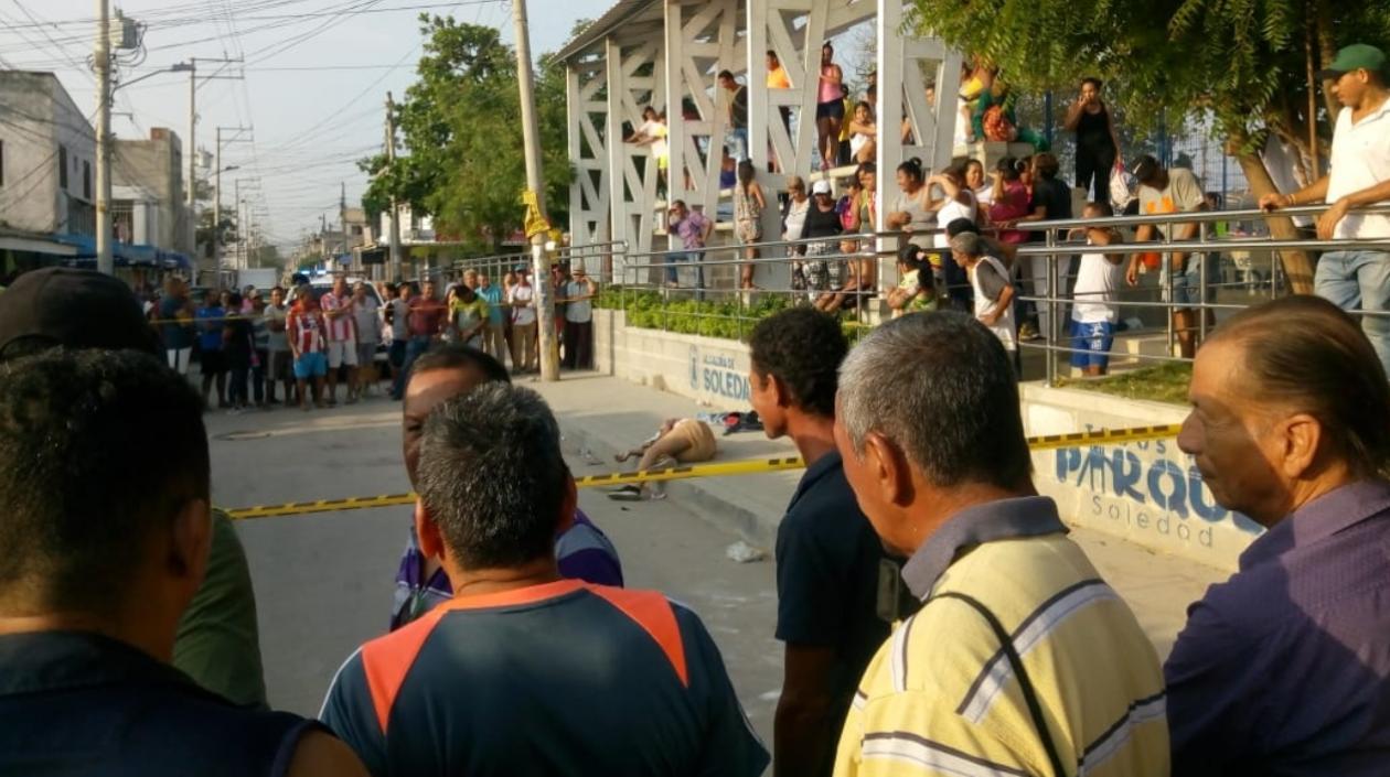 El presunto delincuente aún continúa sin identificar plenamente.