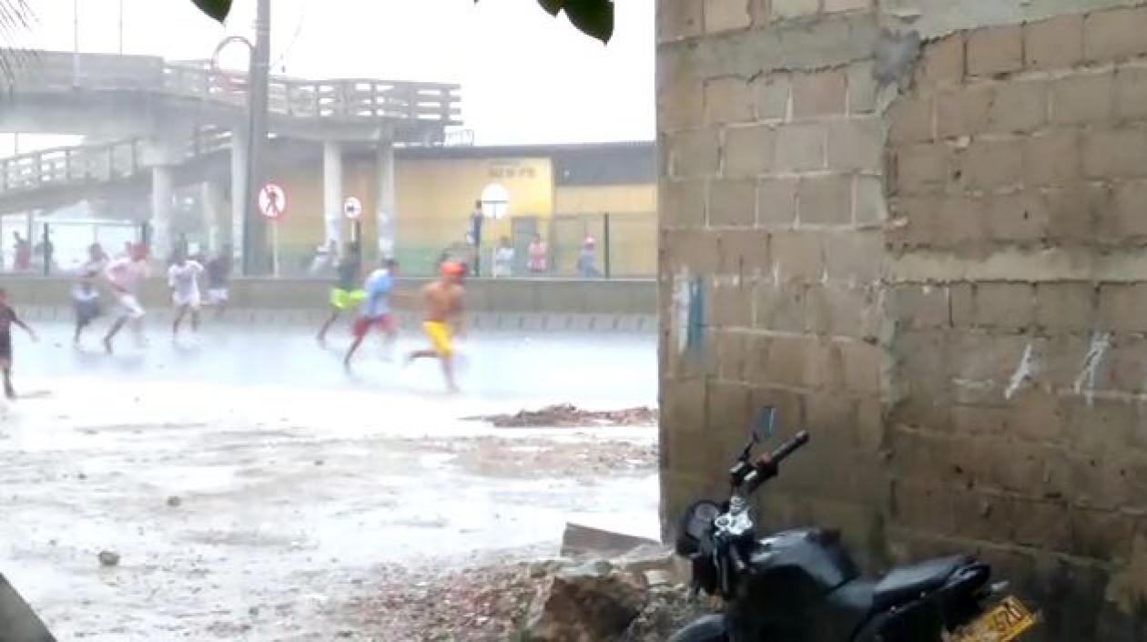 Enfrentamiento de pandillas.