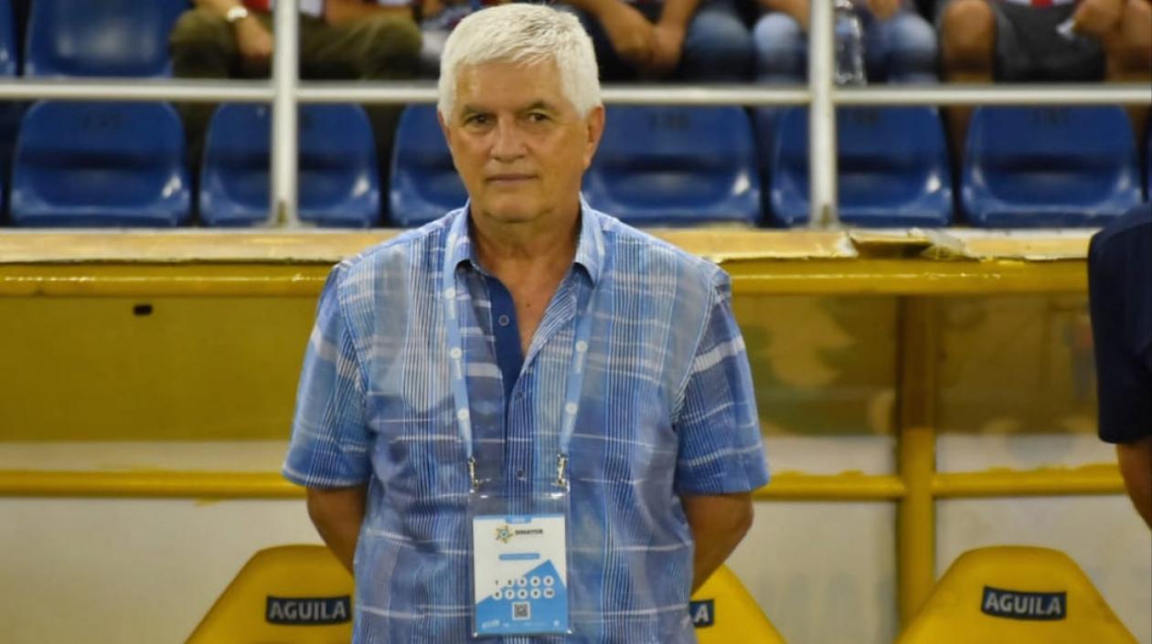 Esta vez no le funcionó la camisa agorera.