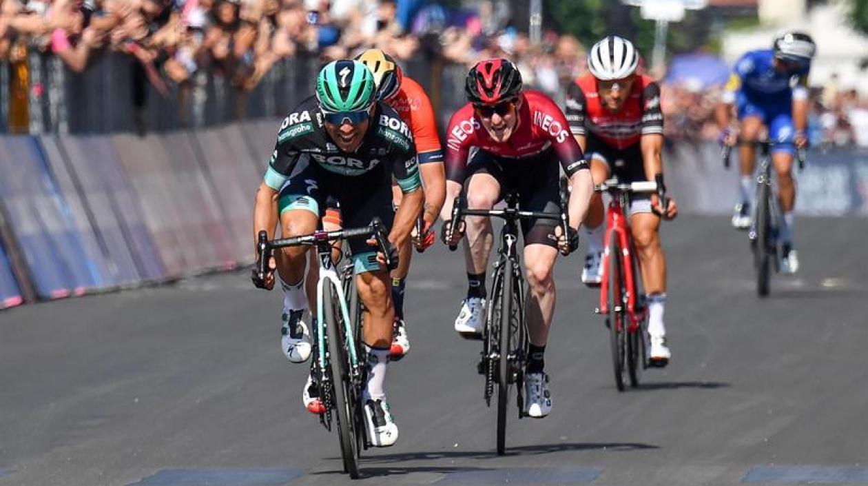 Momento del triunfo del italiano Cesare Benedetti.