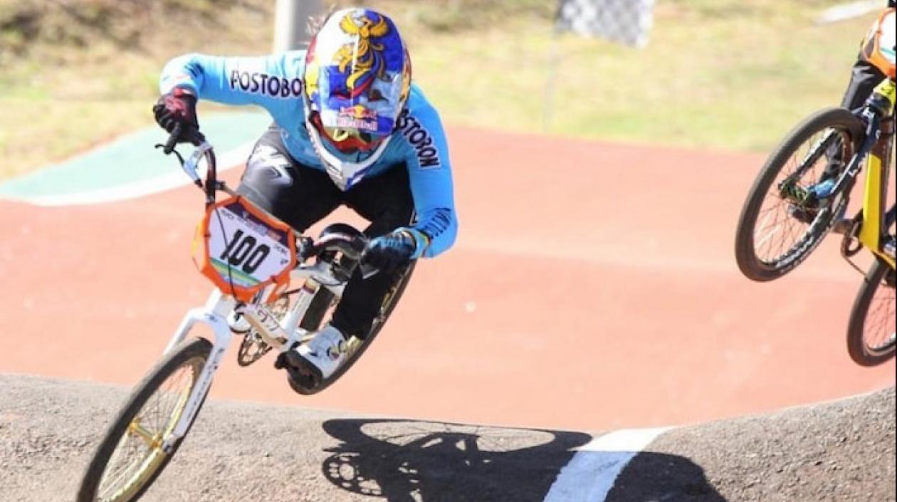 Mariana Pajón en plena competencia.