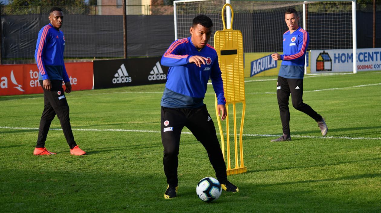 Con 13 jugadores entrenó la Selección Colombia  en Bogotá