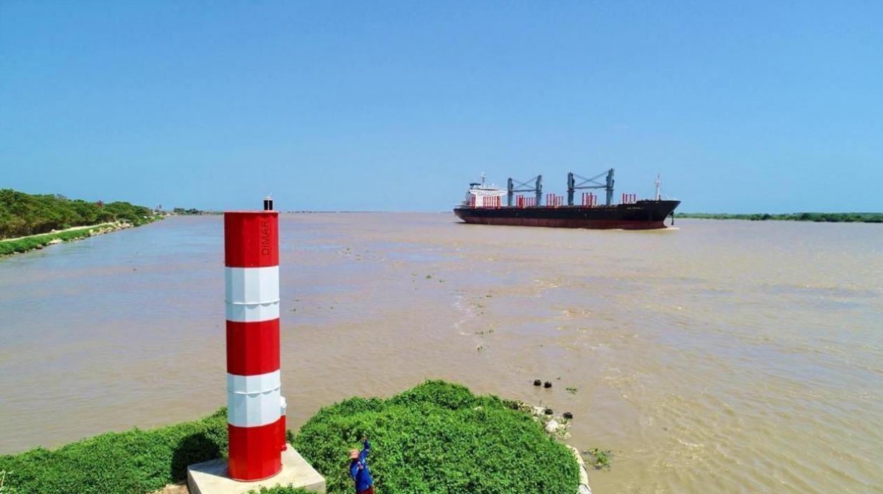 Canal de acceso al Puerto de Barranquilla.