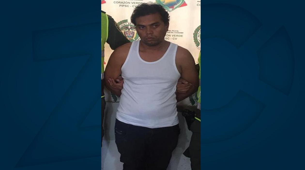 Carlos Alberto Barrios Padilla, capturado por el homicidio de su esposa.