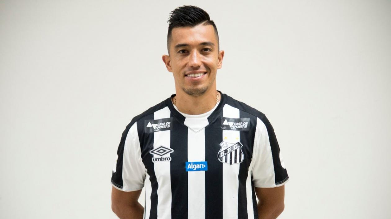 El delantero colombiano Fernando Uribe.