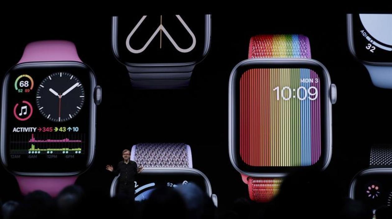  El vicepresidente tecnológico de la compañía Apple, Kevin Lynch, habla sobre el Apple Watch.