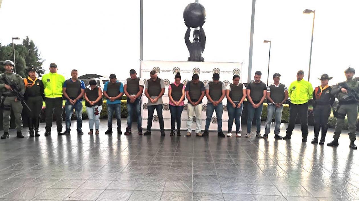 Los capturados durante el operativo.